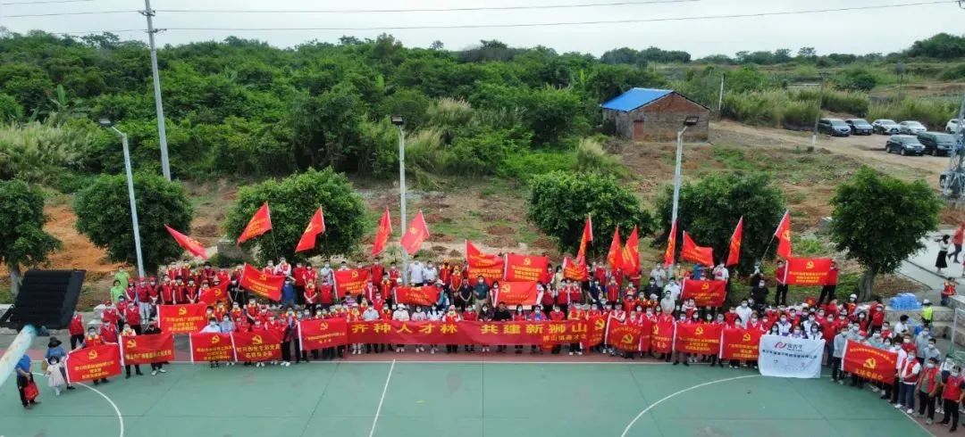 植树添绿 | yl6809永利集团党支部加入义务植树活动，，，，，，，做生态文明实践者